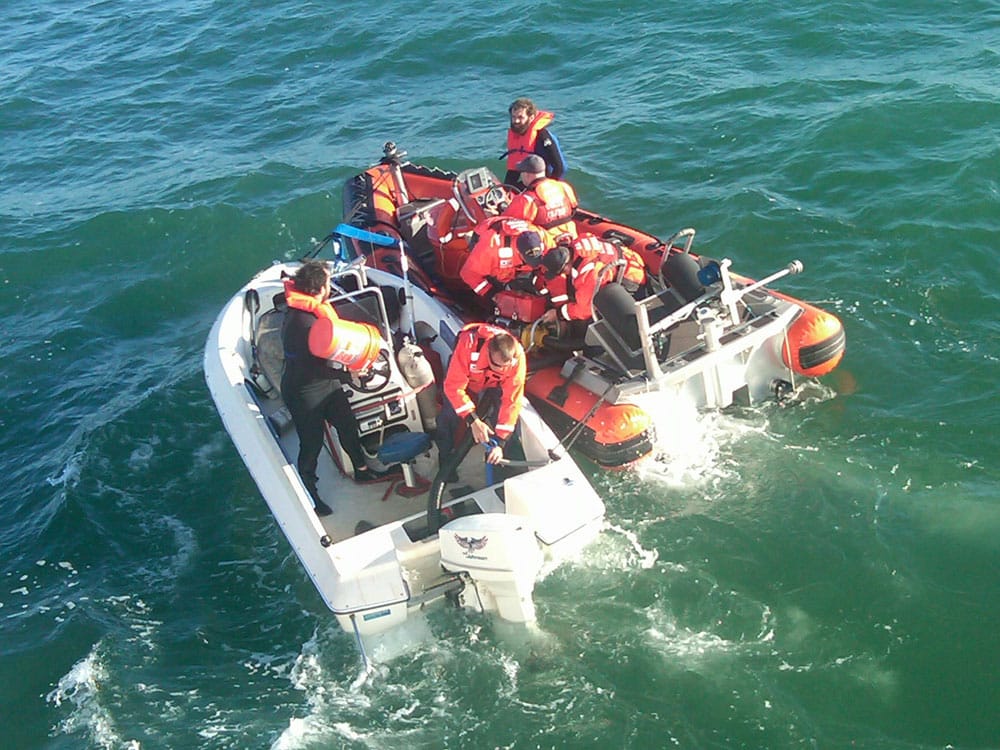 sinking vessel rescue