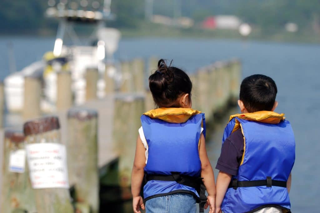 Helping Kids Become Safe Boaters
