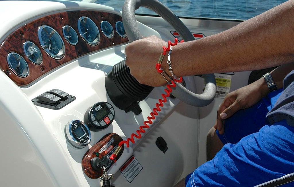 What Boaters Need to Know About the New Engine Cut-Off Switch Law
